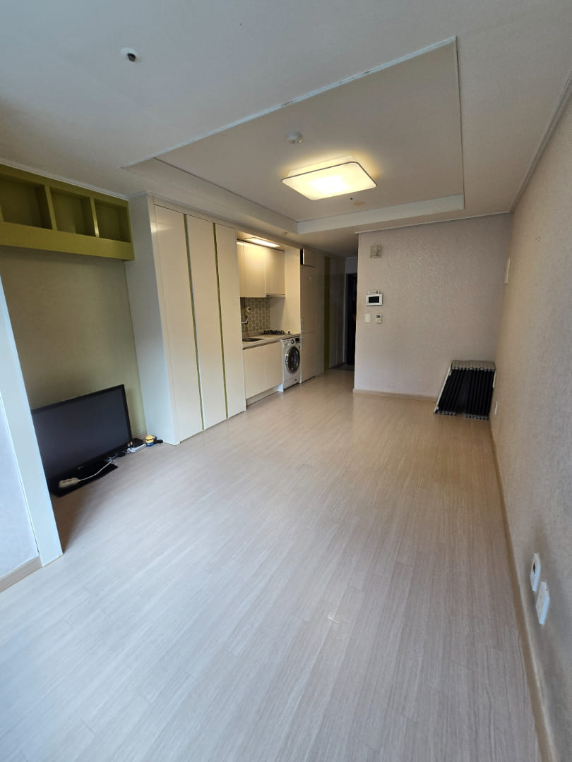 부산 쓰레기집 거실 청소