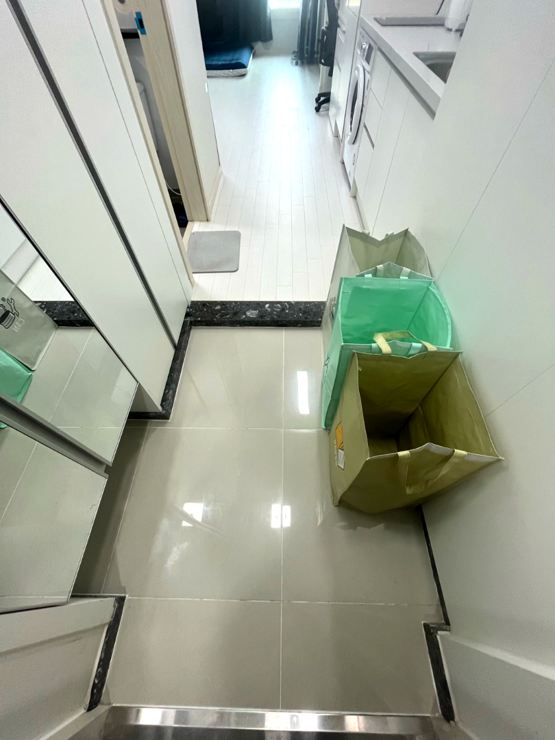 부산 쓰레기집 현관 청소