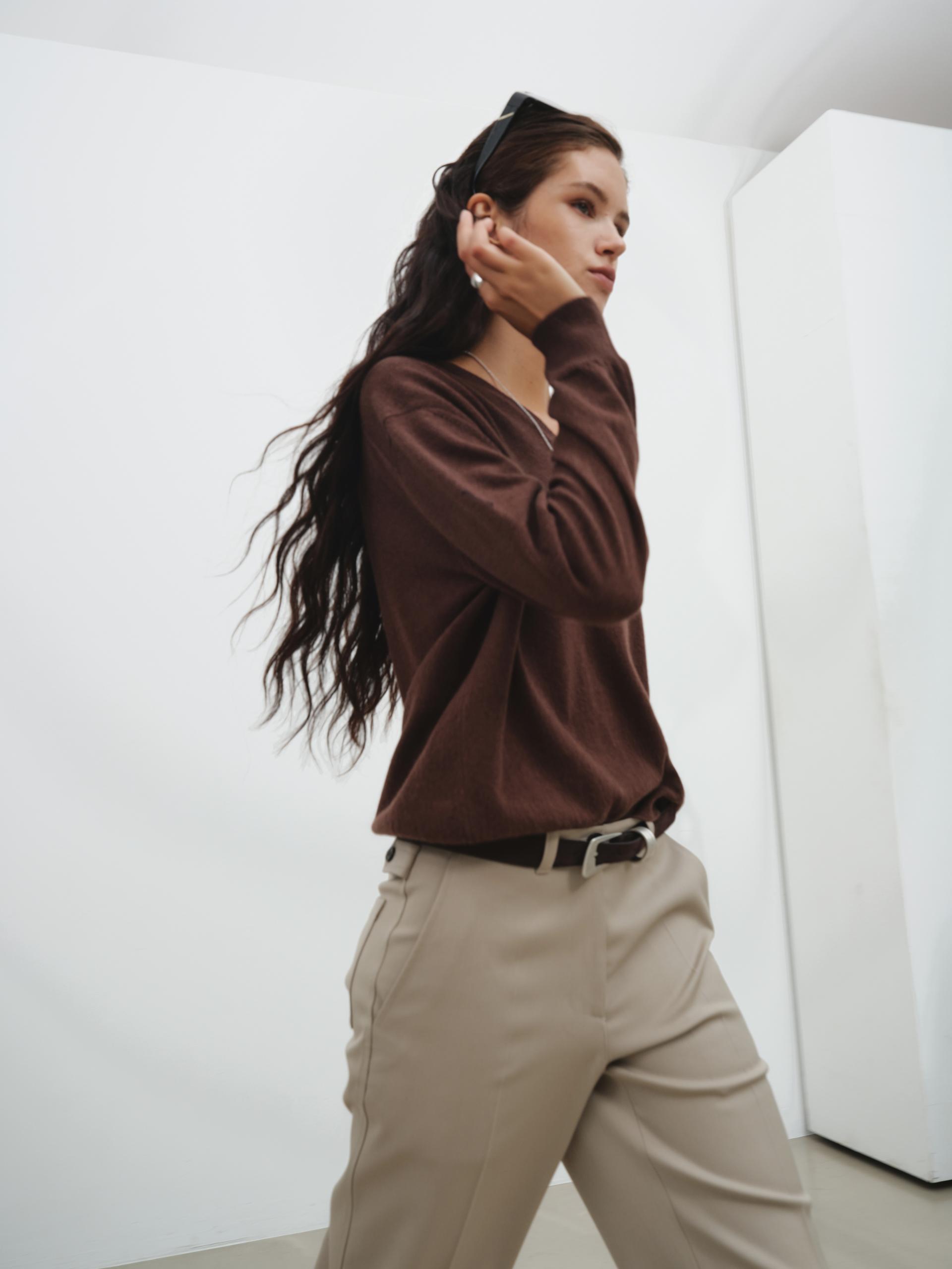 Standard V Neck Sweater in cashmere & wool_4 colors