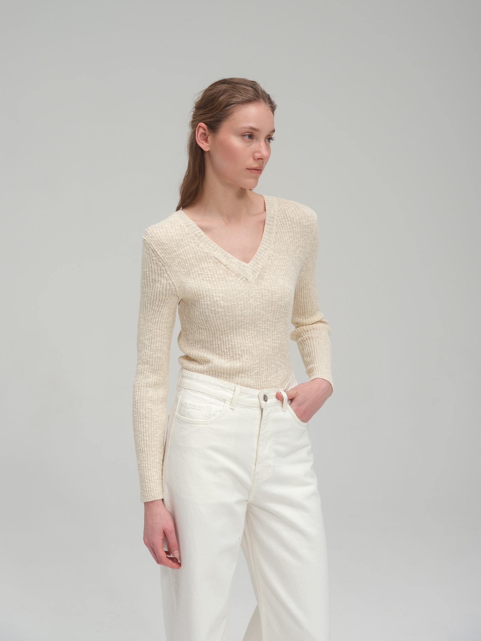 Ribbed Summer V Neck Sweater in Cotton & Linen_Black