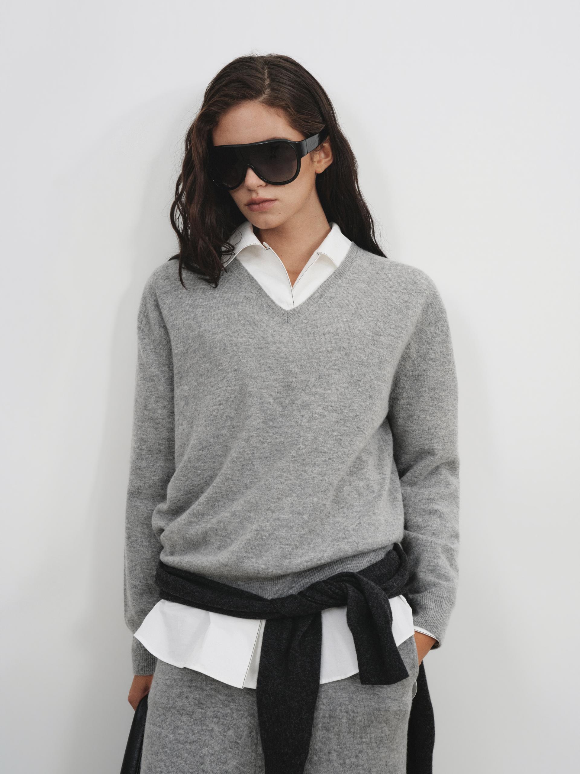 Standard V Neck Sweater in cashmere & wool_4 colors
