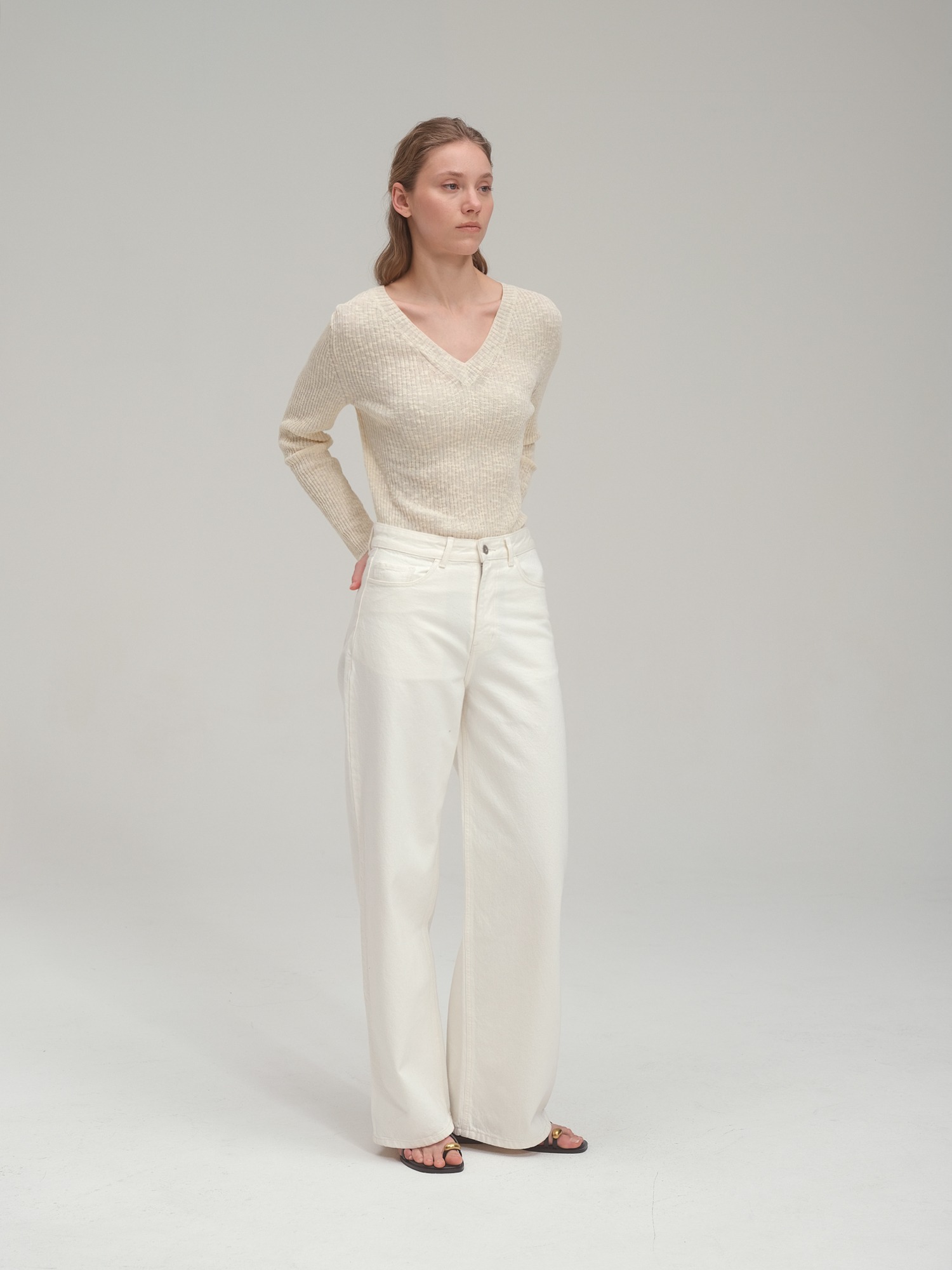 Ribbed Summer V Neck Sweater in Cotton & Linen_Black