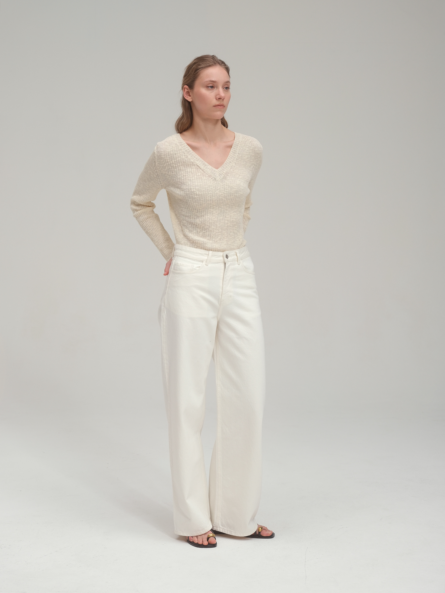Ribbed Summer V Neck Sweater in Cotton & Linen_Black