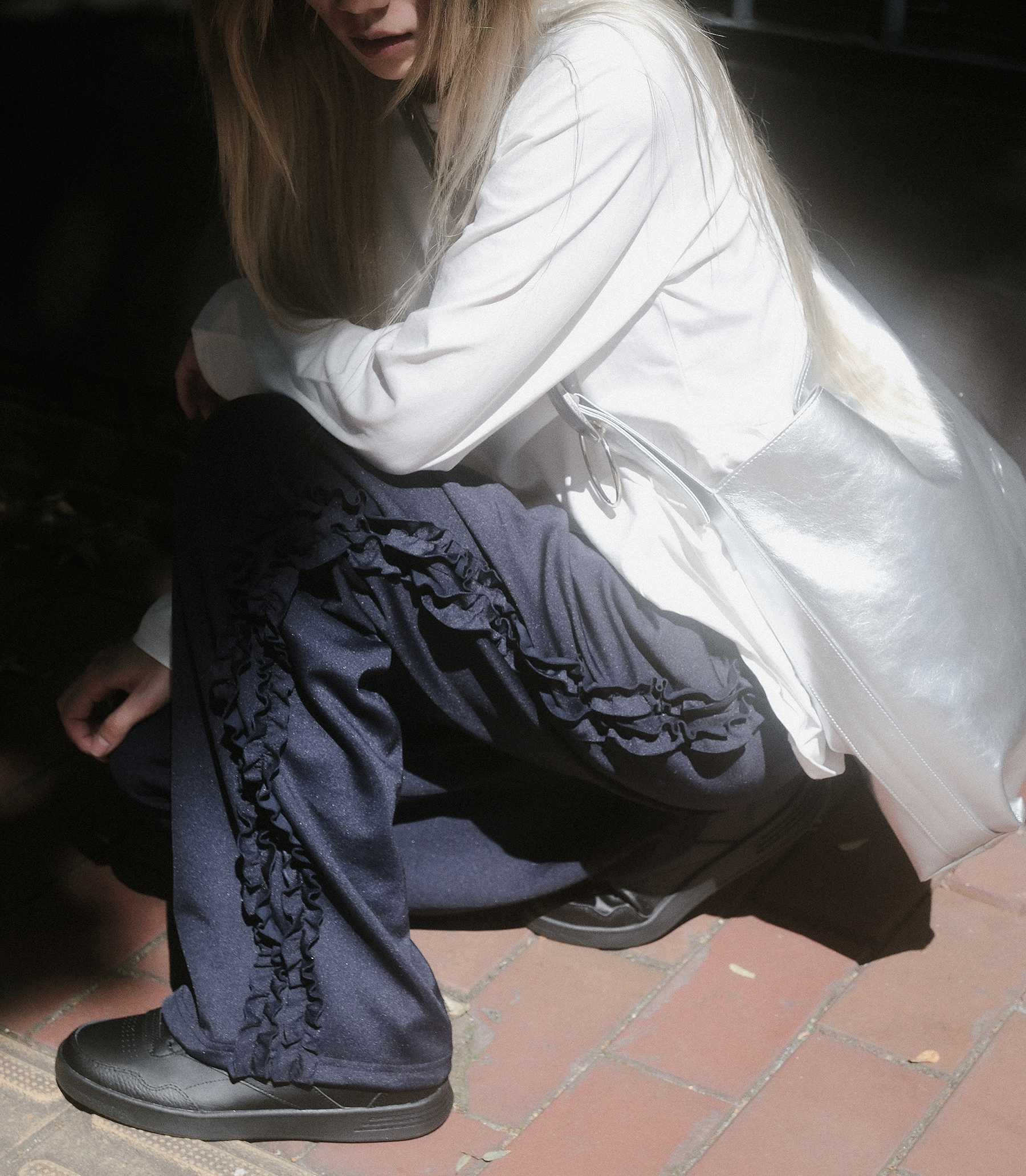 韓国商品/SAENGINSTUDIO RUFFLE TRACK PANTS 韓国商品/SAENGINSTUDIO RUFFLE TRACK PANTS (SAENGIN STUDIOS