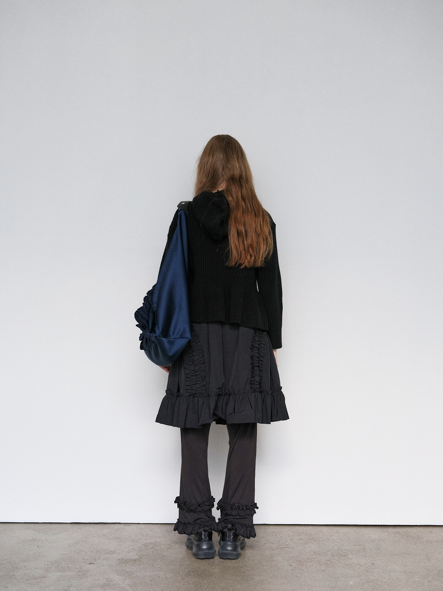 ORIGAMI RUFFLE BAG - 2 COLORS - ๊ฐ๋ ๊น์ ์ทจํฅ ์
๋ ํธ์ต 29CM