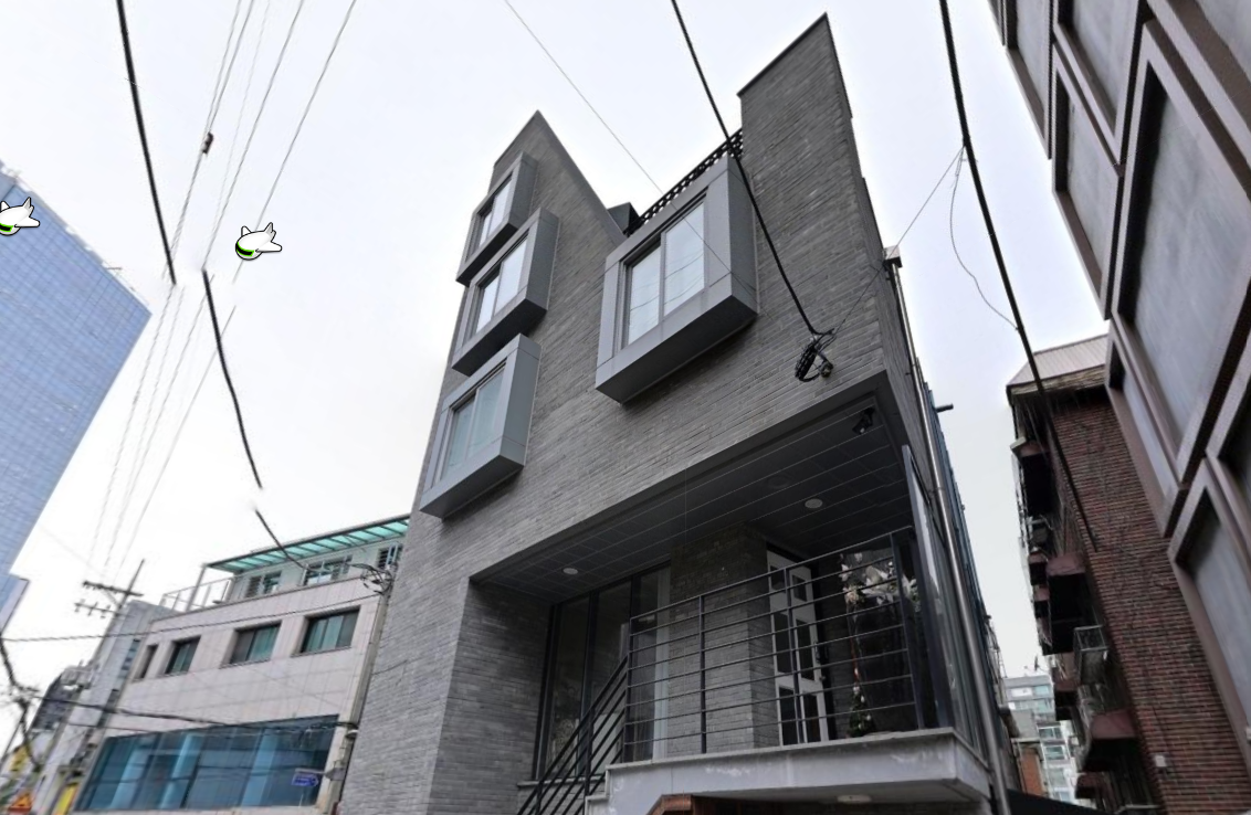 강남구 청담동 90억 신축 건물 – 대지 37평, 연면적 96평, 수익률 1.08% 매물 브리핑