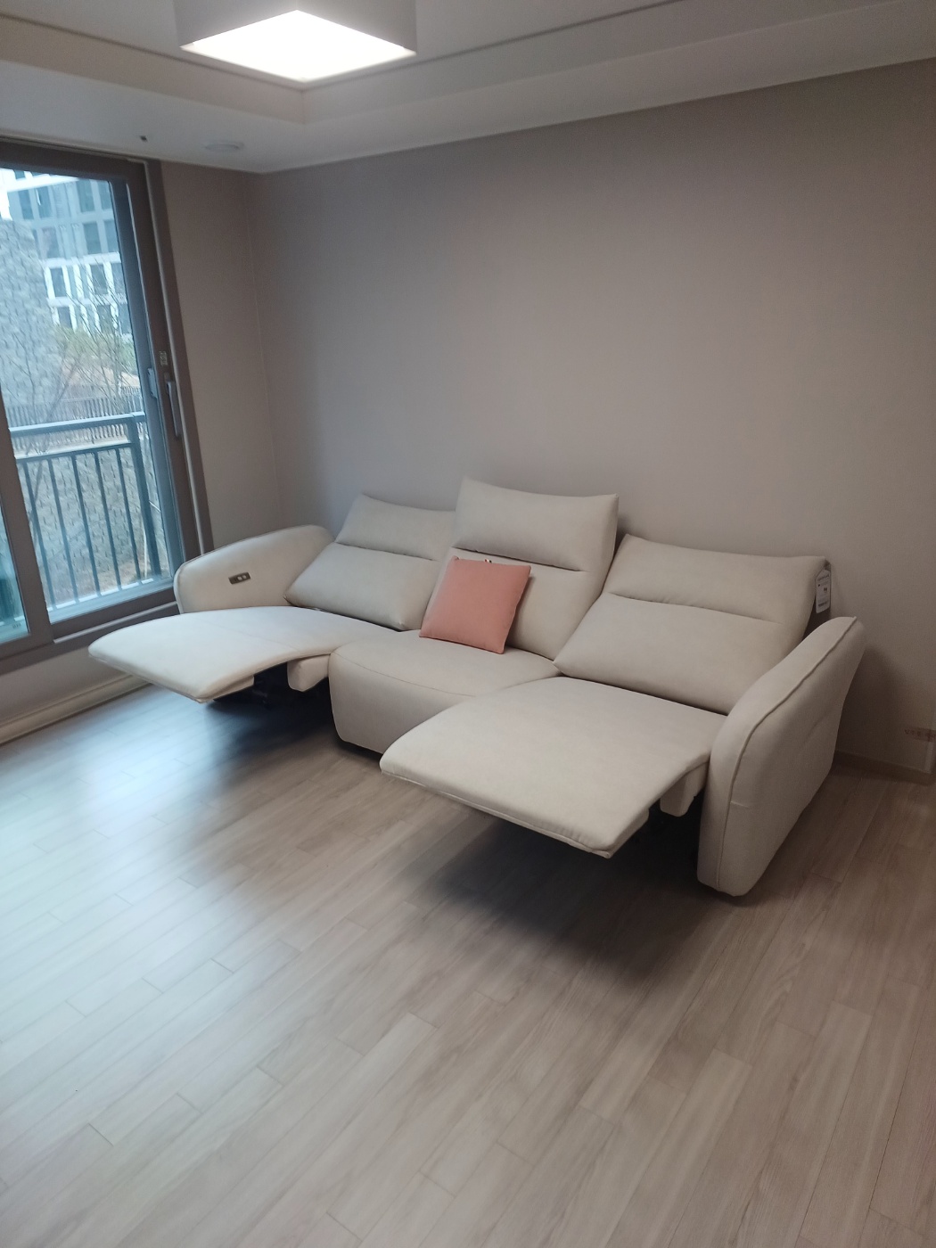 리클라이너소파 넘 편해요~ : 트로스홈ㅣGood furniture makes Better Life
