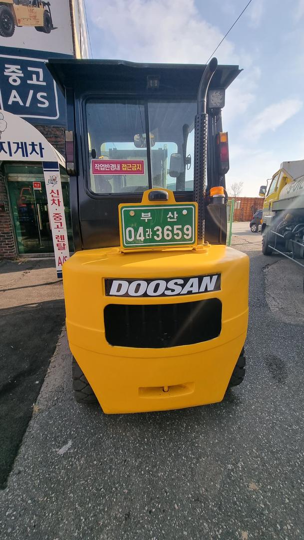 4fd615b08de08.jpg