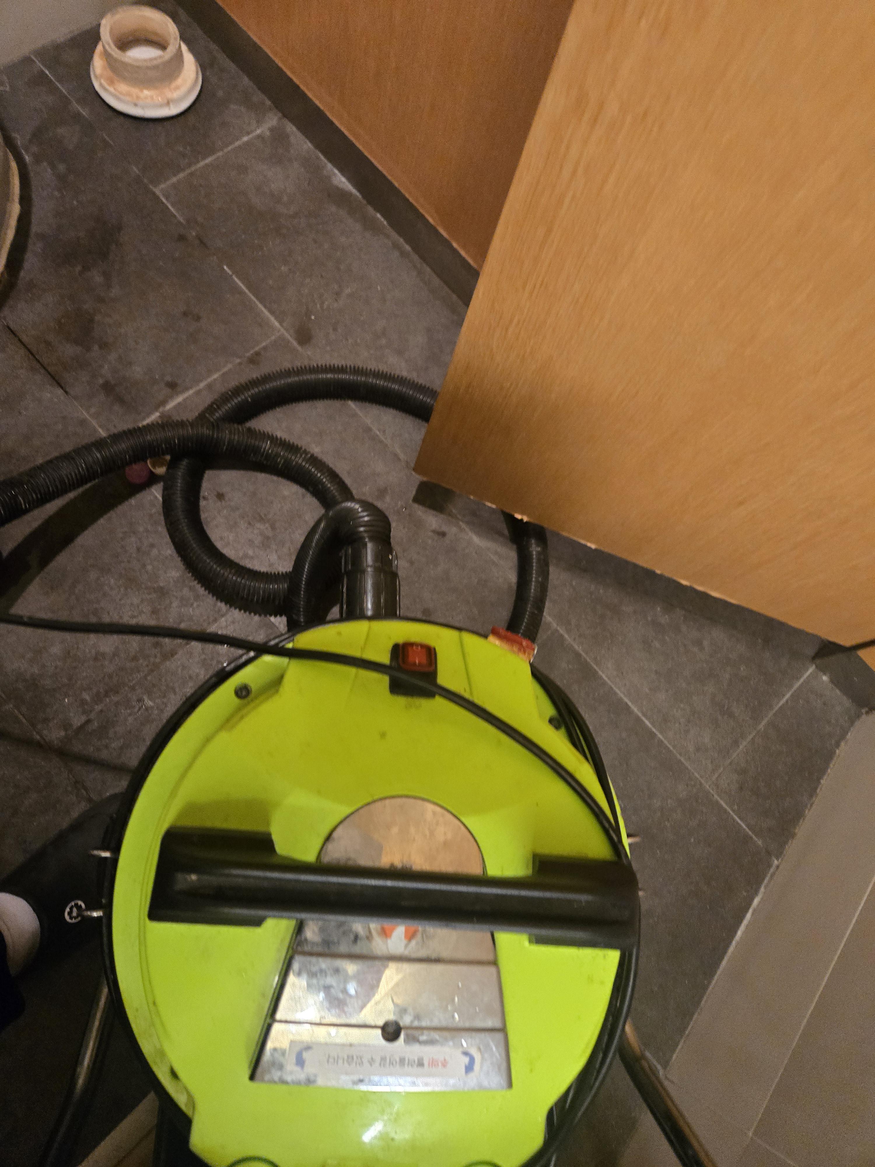 8180e01810a9d.jpg
