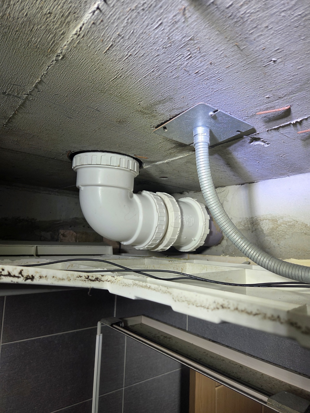 f935b34bcae41.jpg