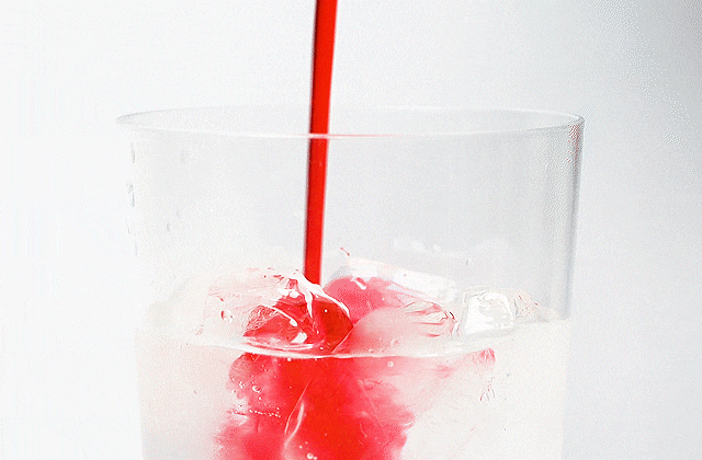 달지 않고 산뜻한 저당 매실유자 원액의 특징과 스파클링·티베이스 등 완성 음료 이미지