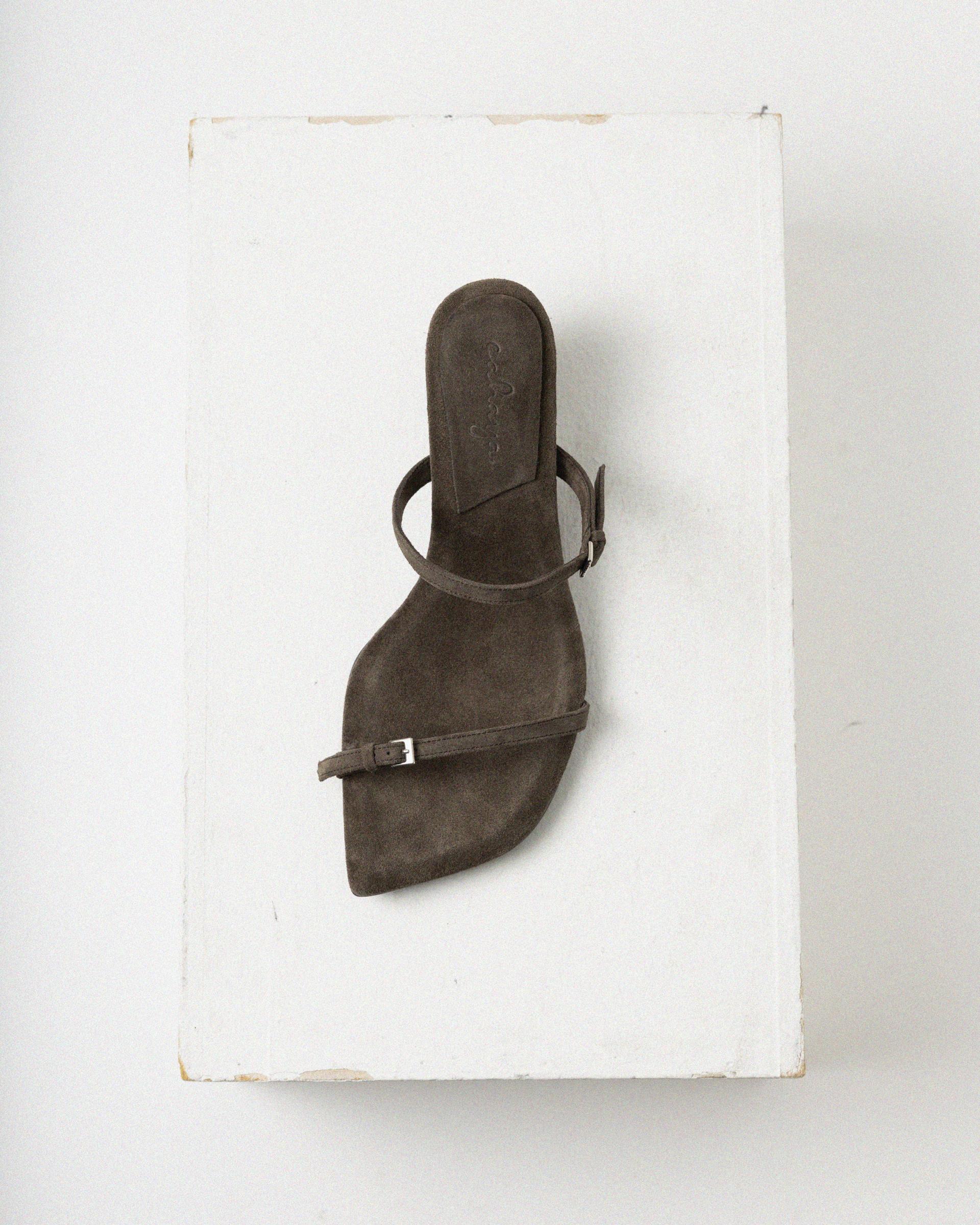 SELENE TWO STRAP MULE SANDAL_CACAO