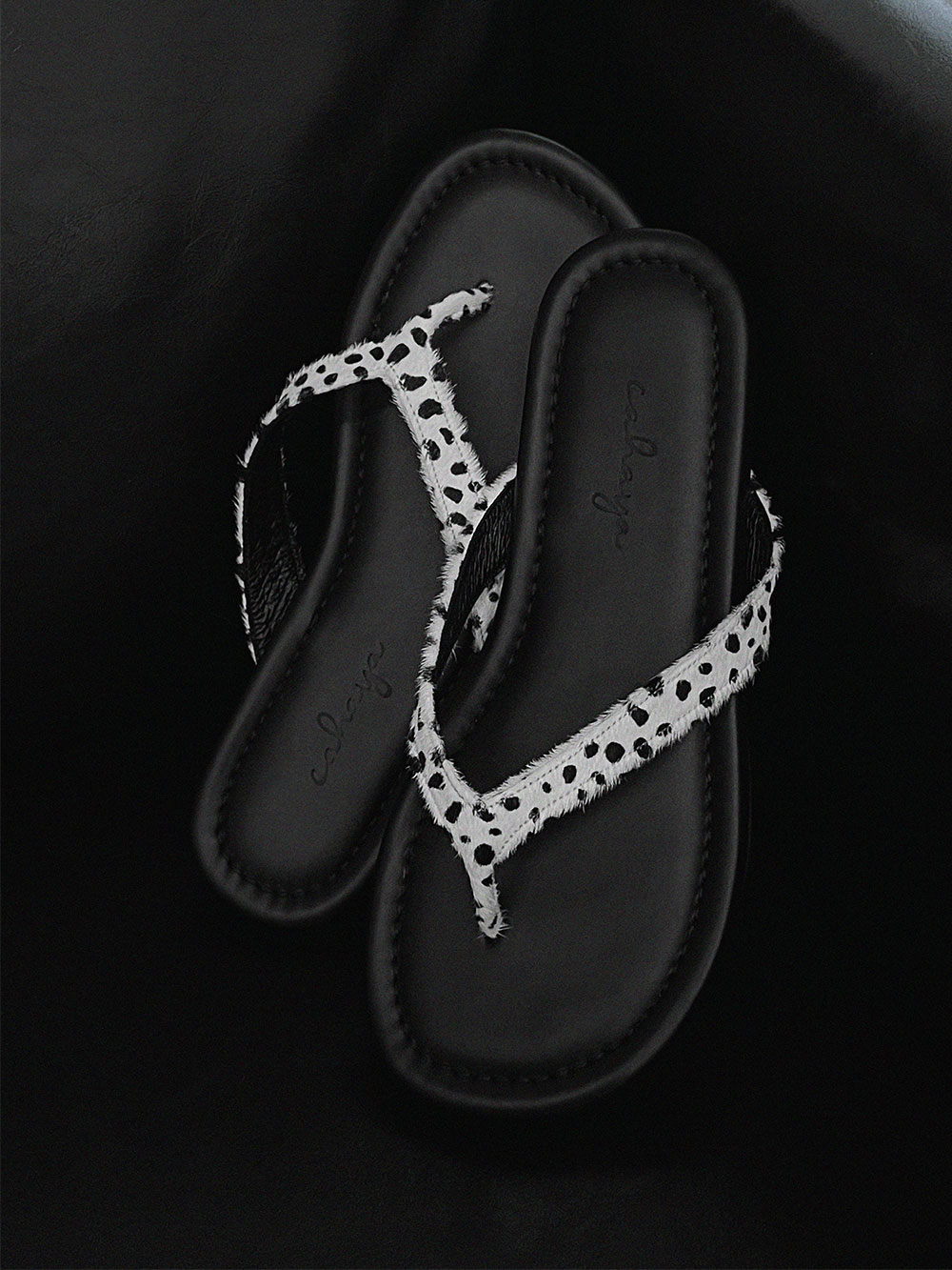 ESSENTIAL_03. FLIP-FLOP (2Colors)