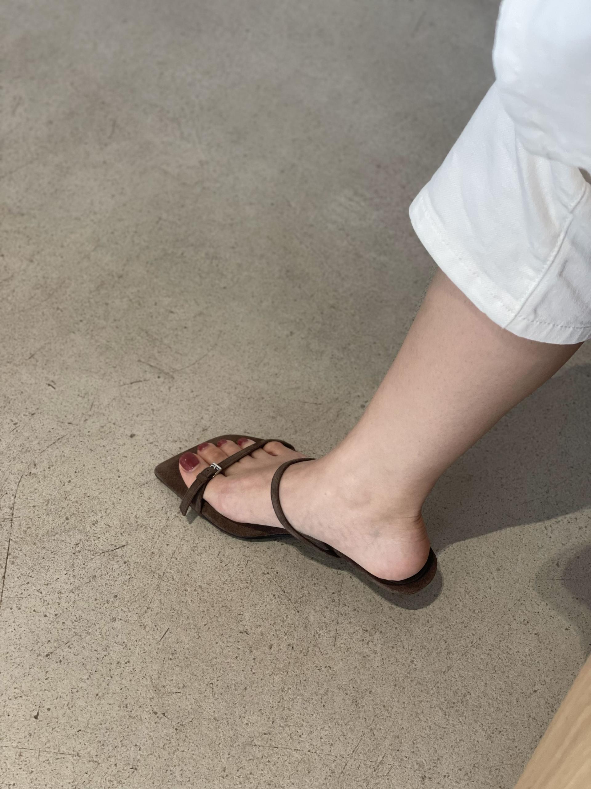 [PRE-ORDER] SELENE TWO STRAP MULE SANDAL_CACAO