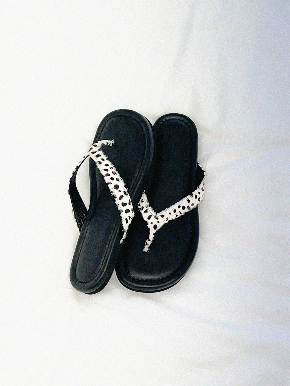ESSENTIAL_03. FLIP-FLOP (2Colors)