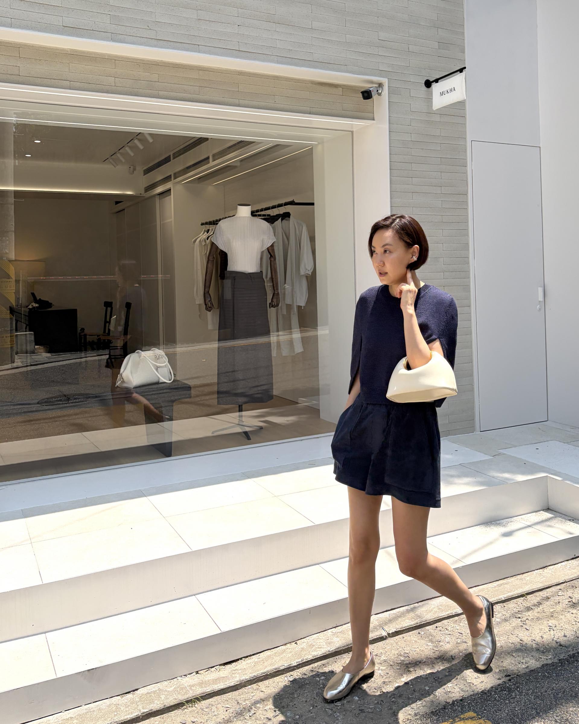 Slit Cape Silk Knit (2color)