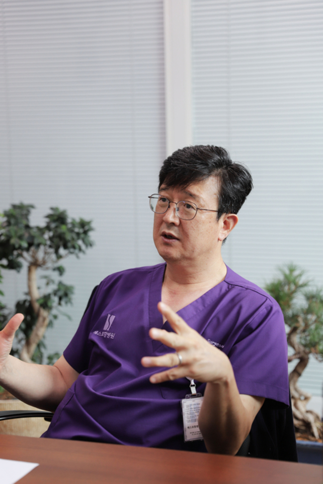 ▲ 김문철 에스포항병원 대표병원장.
