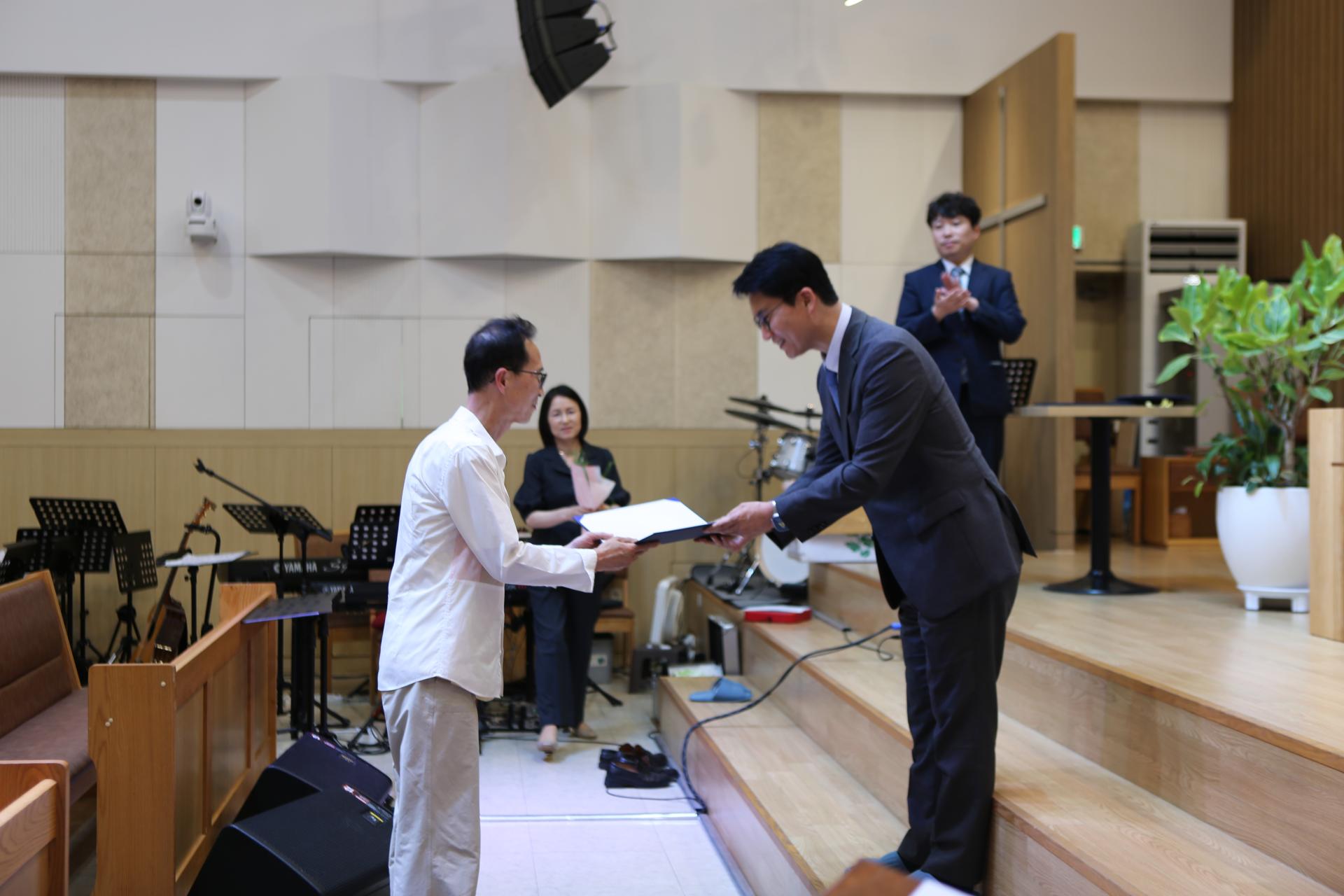 e1f67e403cbb9.jpg