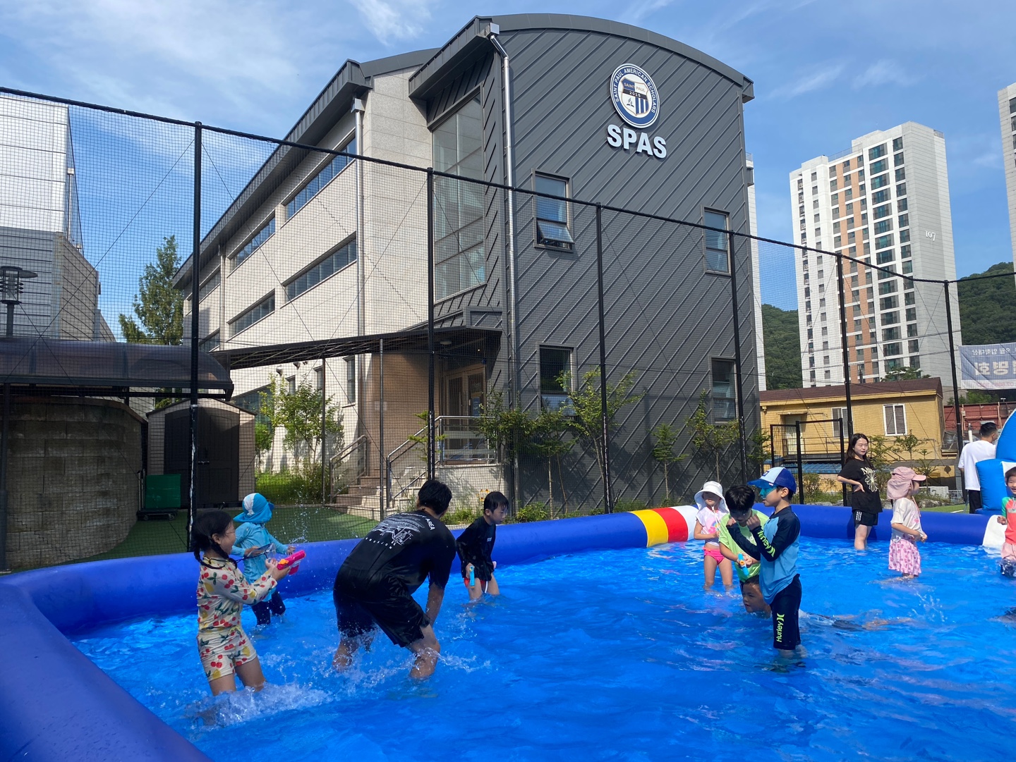 bfbc8a5bfac63.jpg