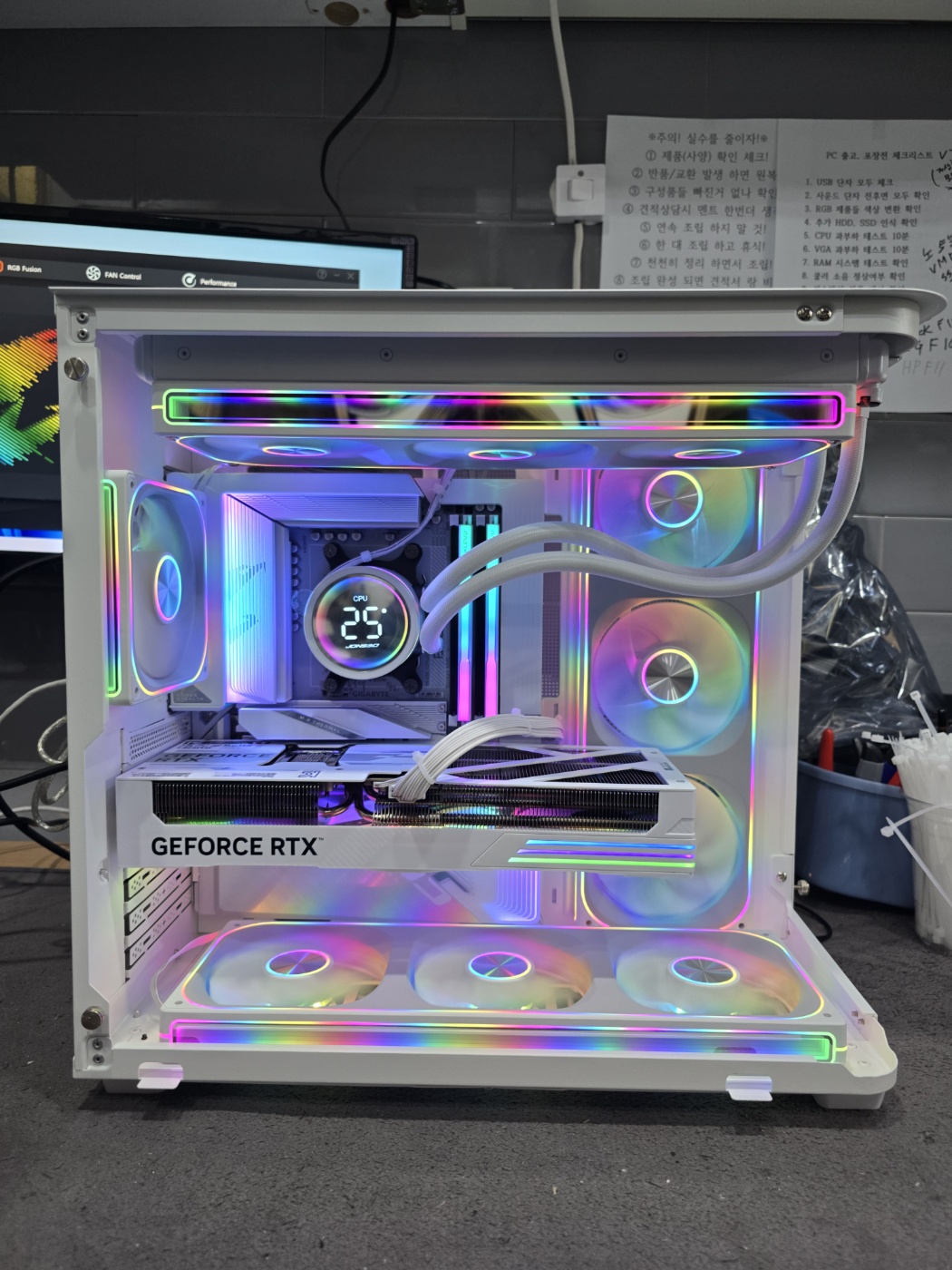 0da5fd90095fc.jpg