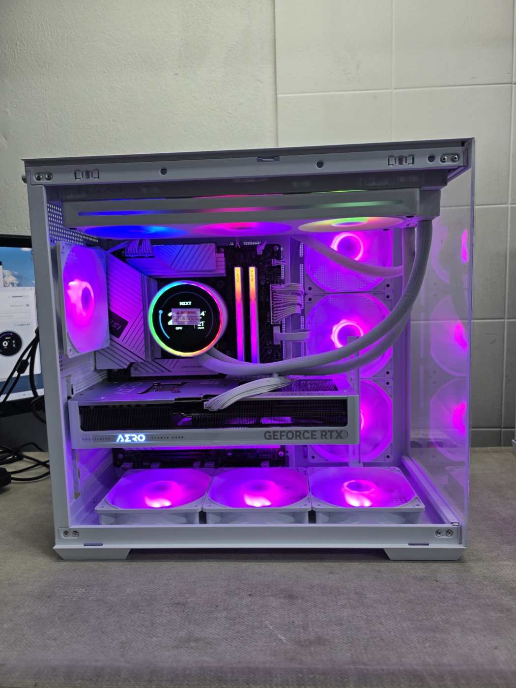 31acff3c54810.jpg