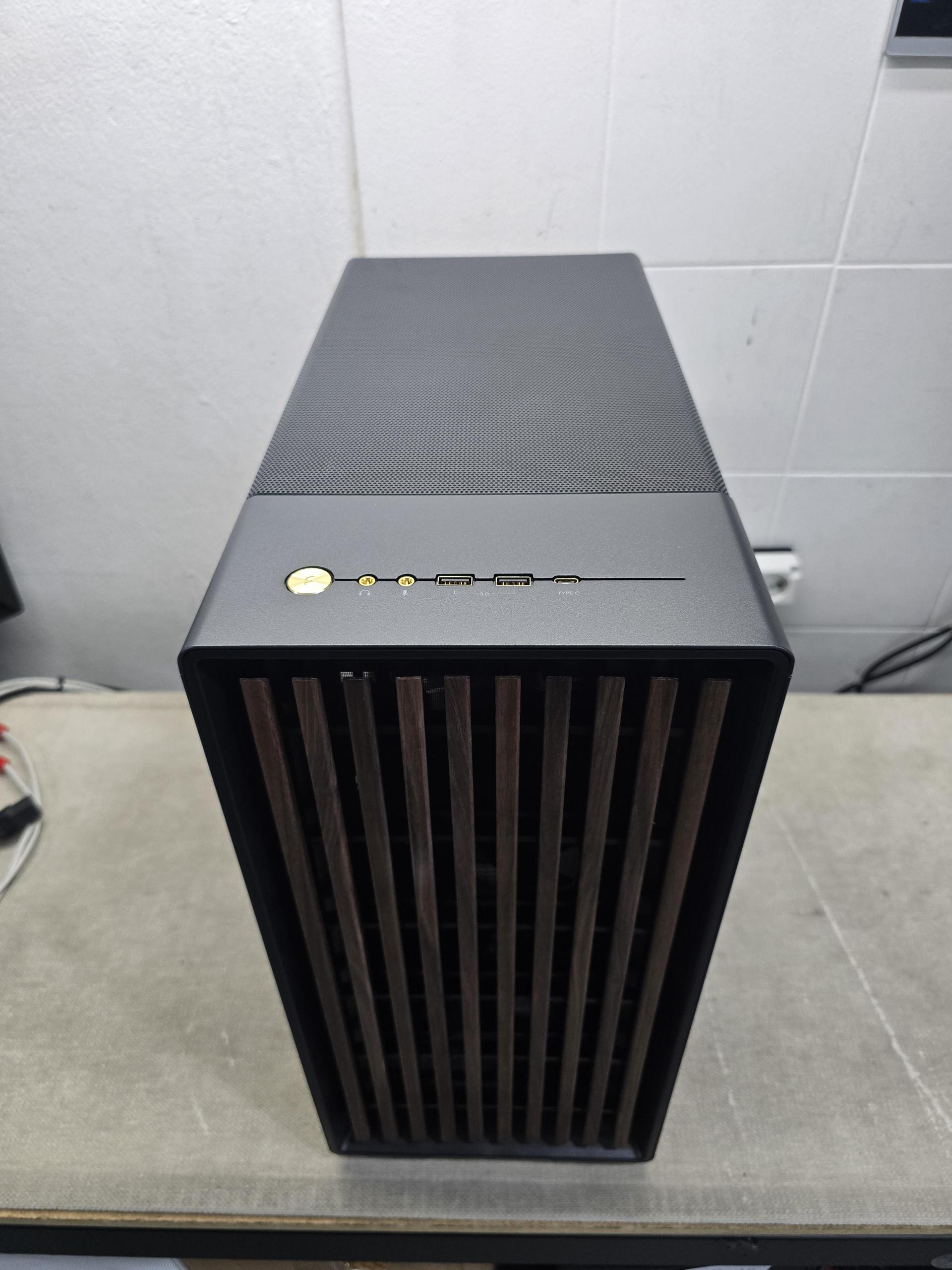ae45a9387d763.jpg