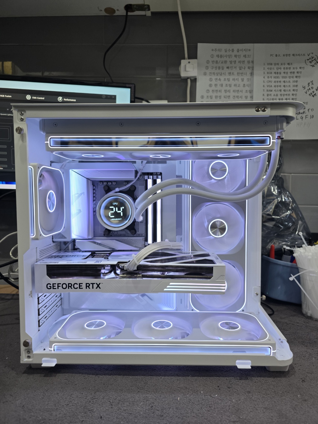b33f2ec9263ef.jpg