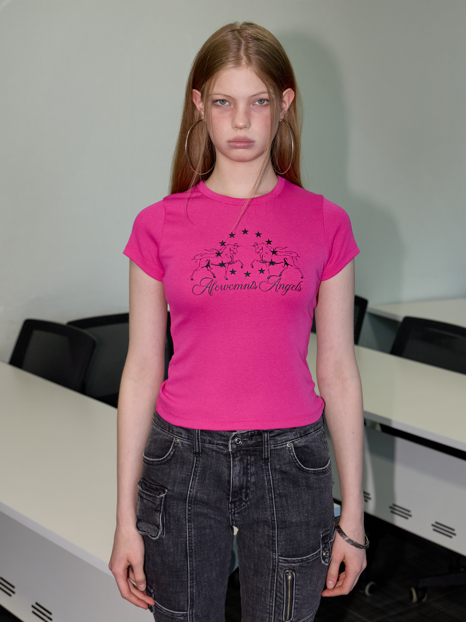 Horse star logo tee hot pink