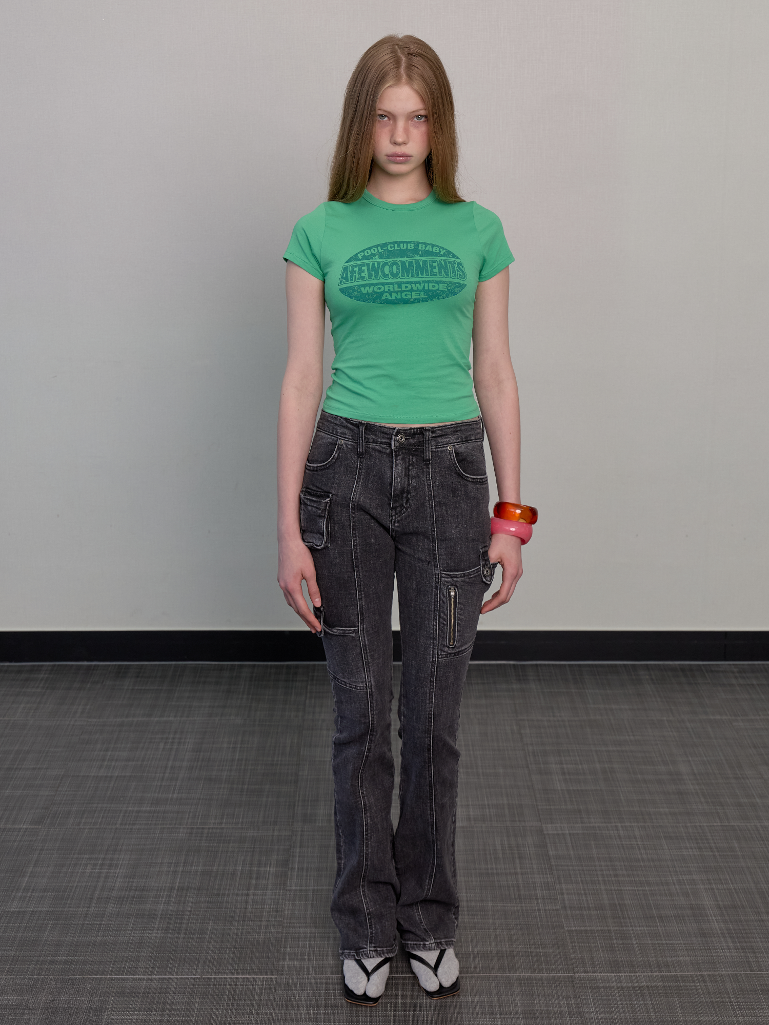 Round crack logo tee green