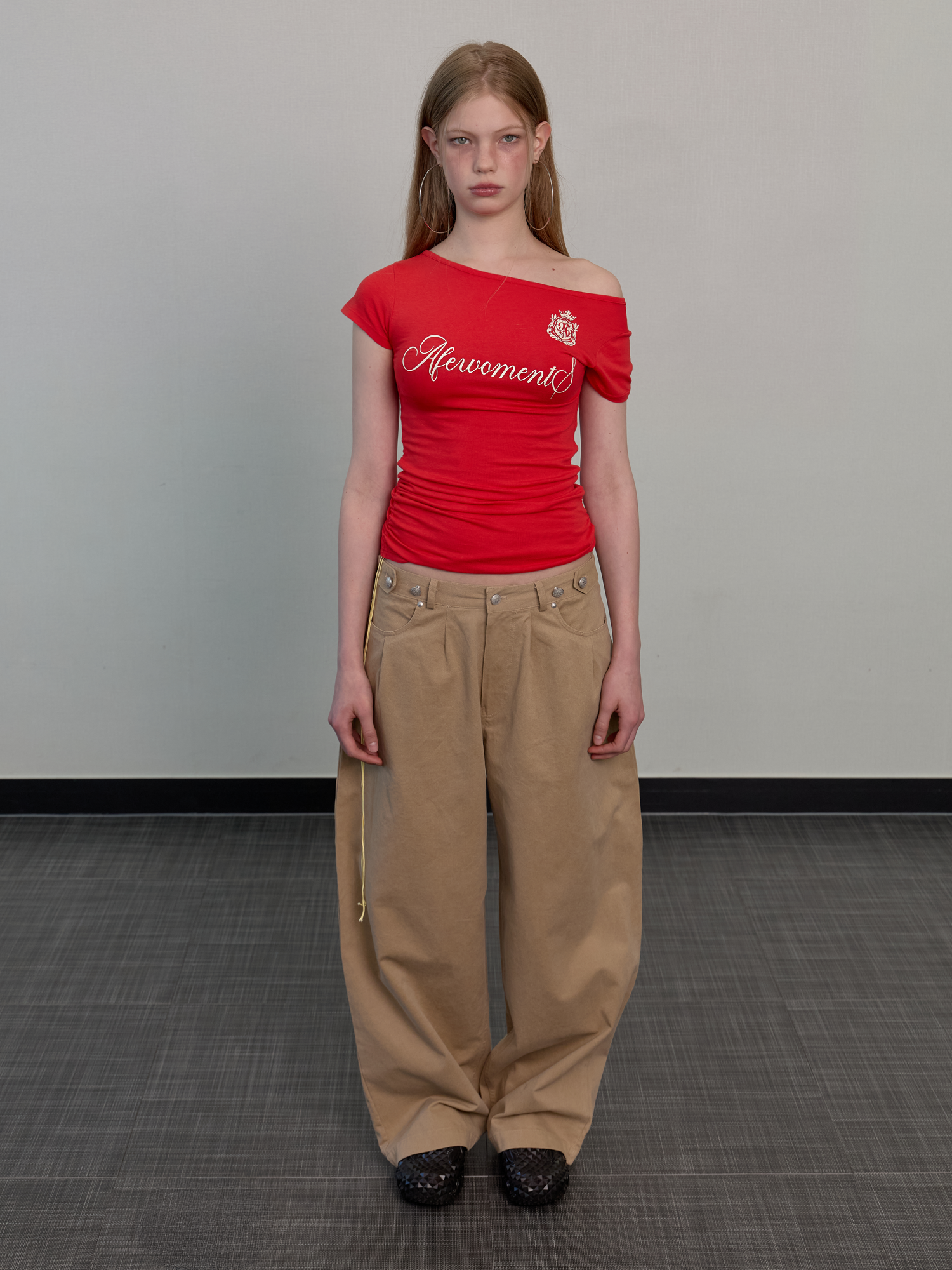 Washed metal button chino pants beige