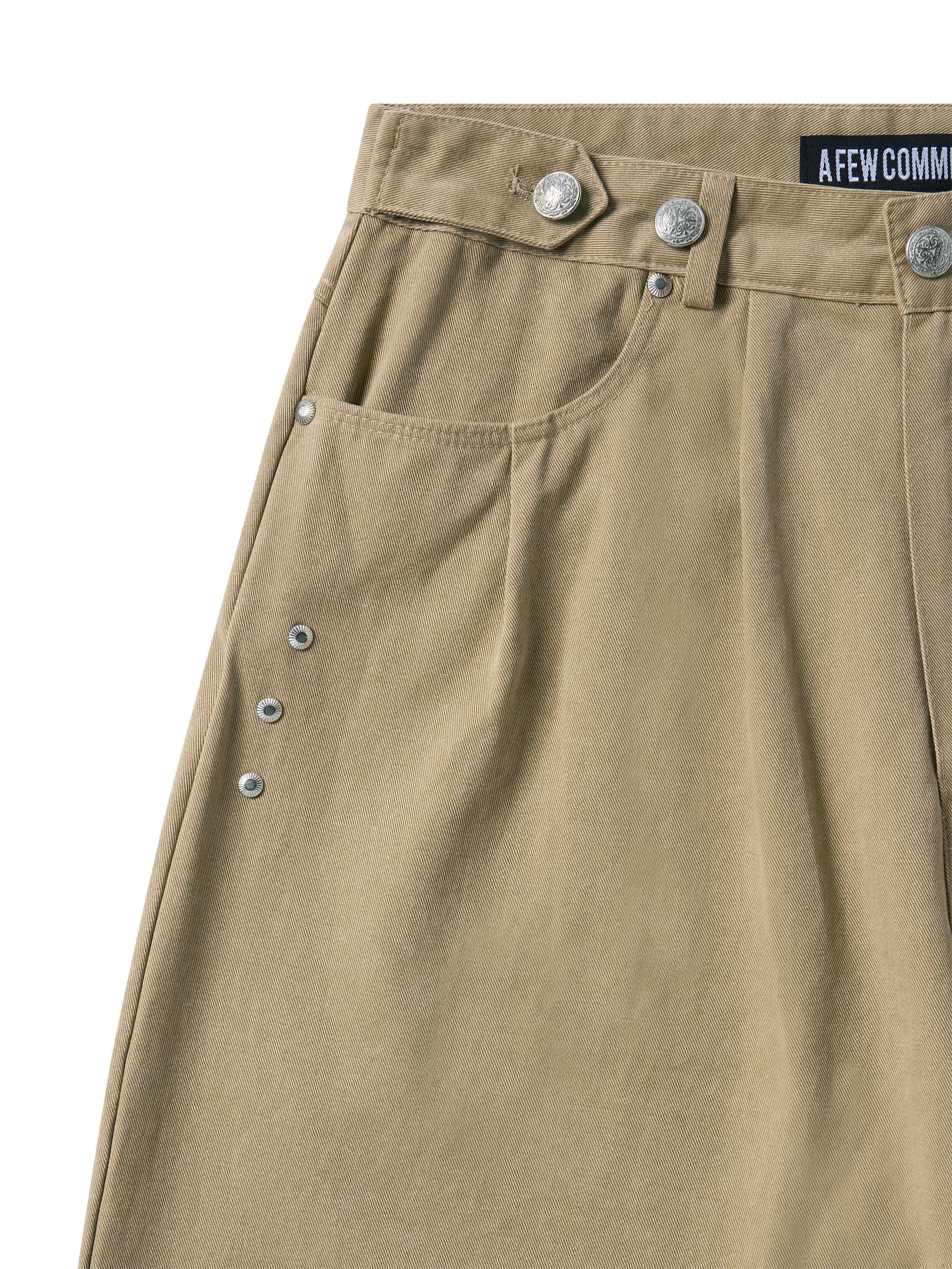 Washed metal button chino pants beige