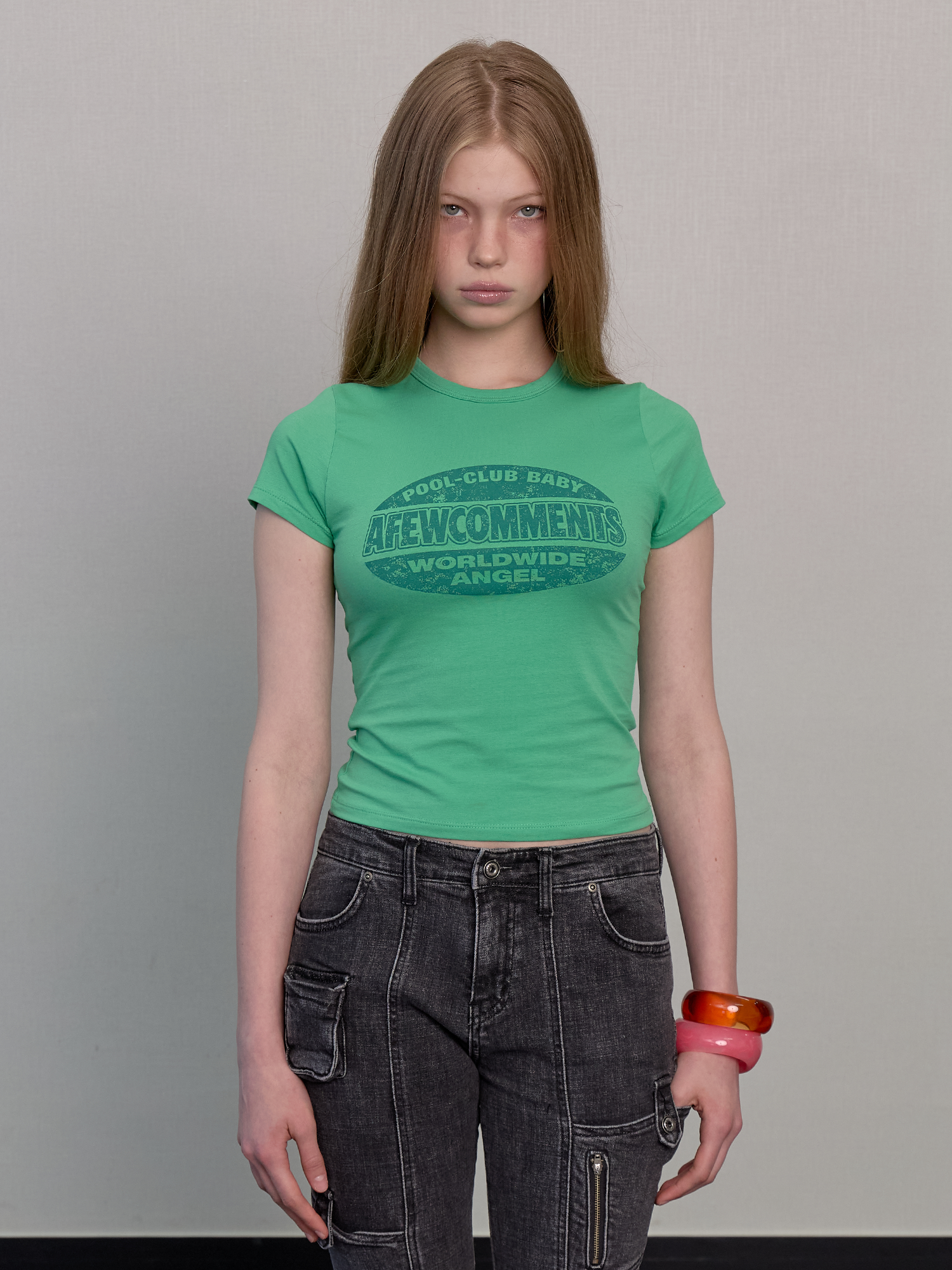 Round crack logo tee green