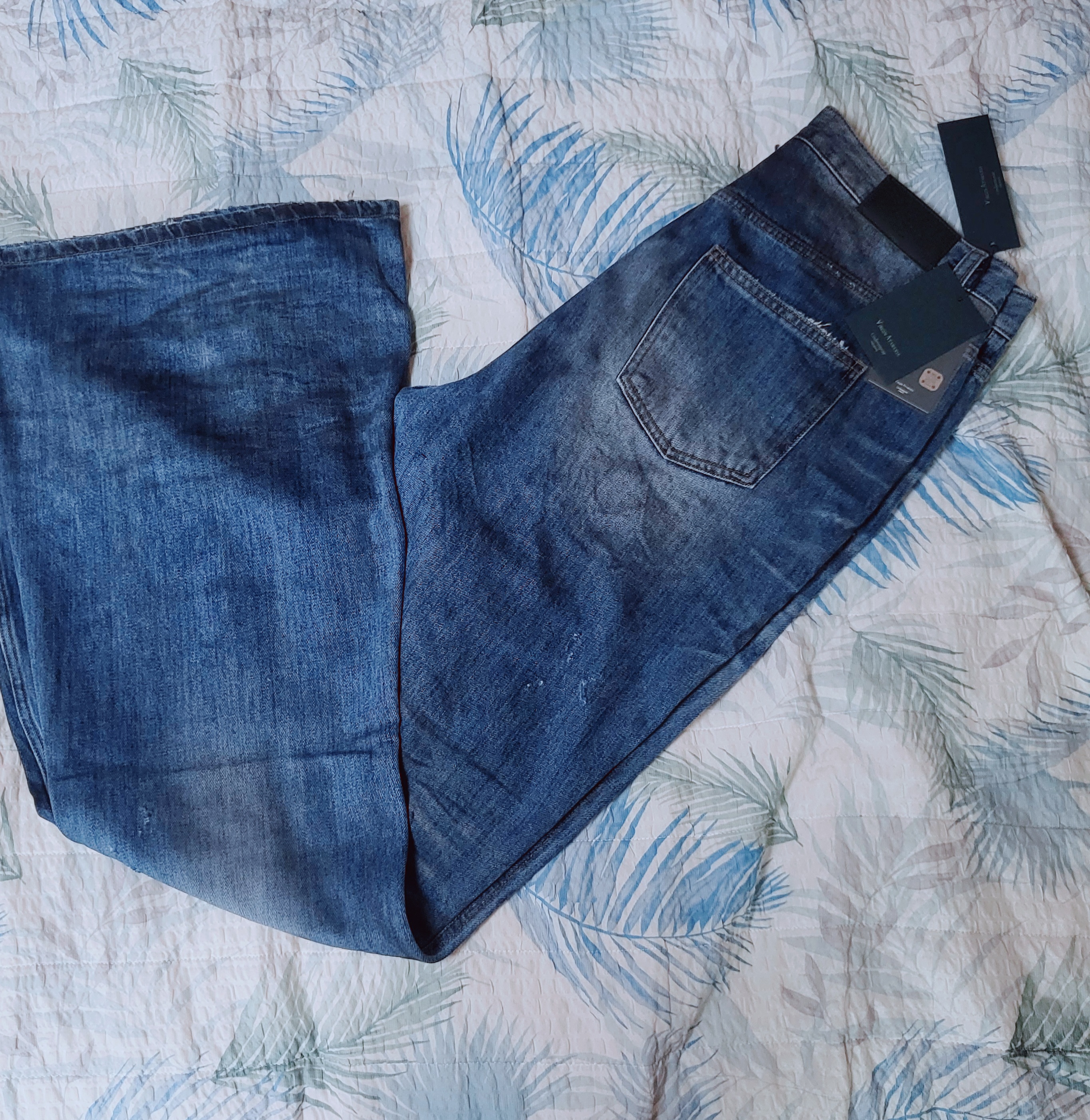 OIL STAINED WRINKLED BLUE WIDE FLARE JEANS - OIL BLUE : Undermycar