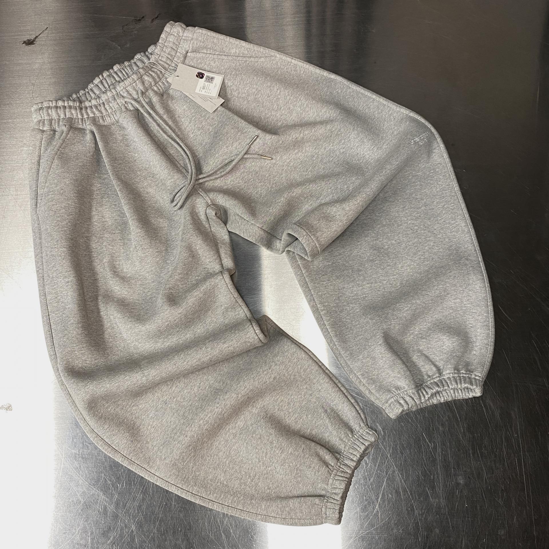 MU.03 Anti Fxxking Logo Play Oversized Sweat Jogger Melange Gray