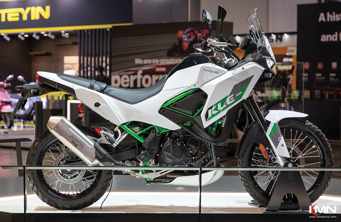 입문자들을 겨냥해 차체 크기와 무게를 줄인 BMW의 신형 F 450 GS