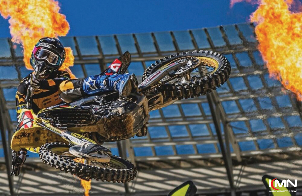 2025 WSX SX1 클래스에서 우승을 차지한 제이슨 앤더슨과 스즈키 RM-Z450 (사진 제공: 스즈키코리아)