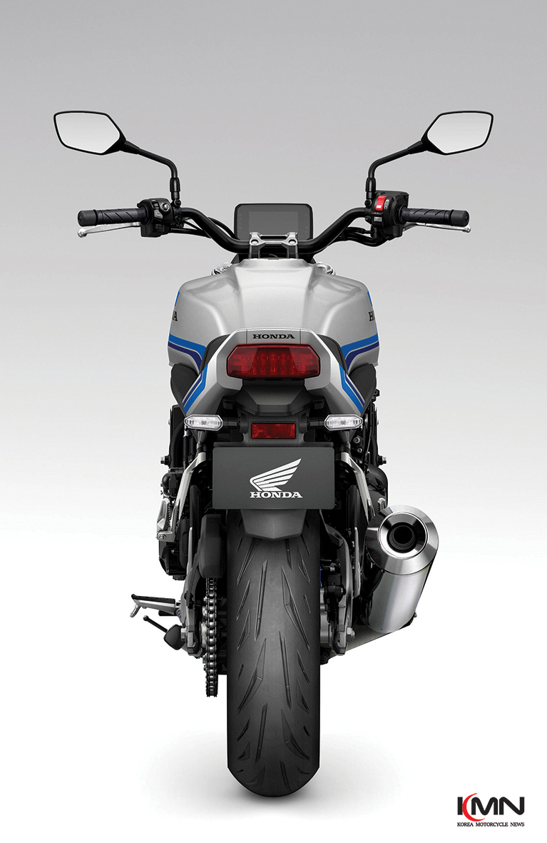 7f9bebb125fde.jpg