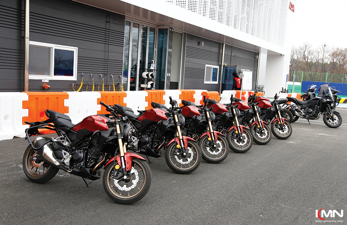 실습 교육용 차량으로 배정받아 활약한 혼다 CB300R