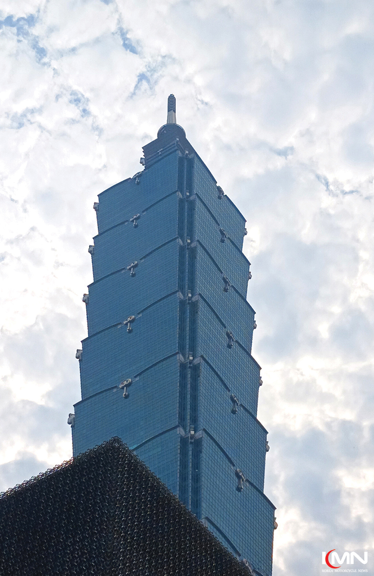 b5165f487bf2c.jpg