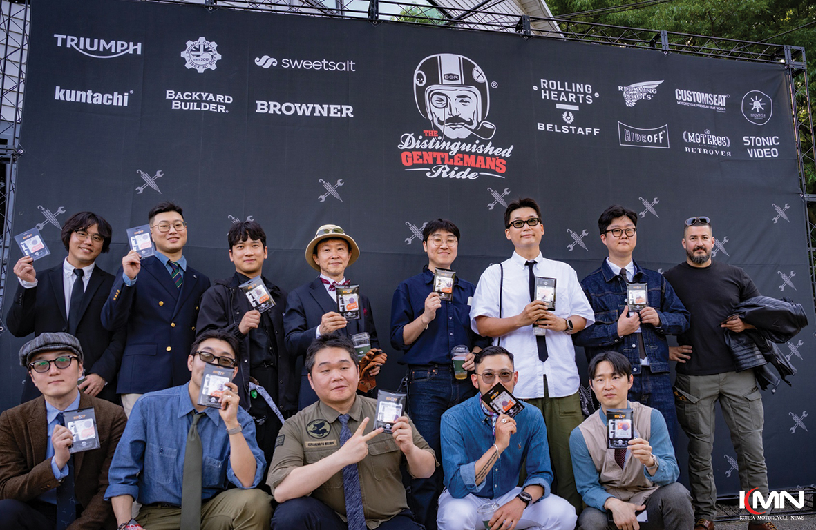 행사를 성공적으로 마무리한 트라이엄프 오너스클럽 스태프와 참가자들
