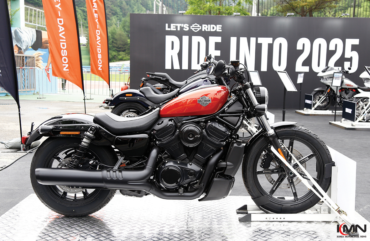 세련되고 날렵한 실루엣으로 도심 주행과 크루징을 모두 만족시키는 할리데이비슨 나잇스터
