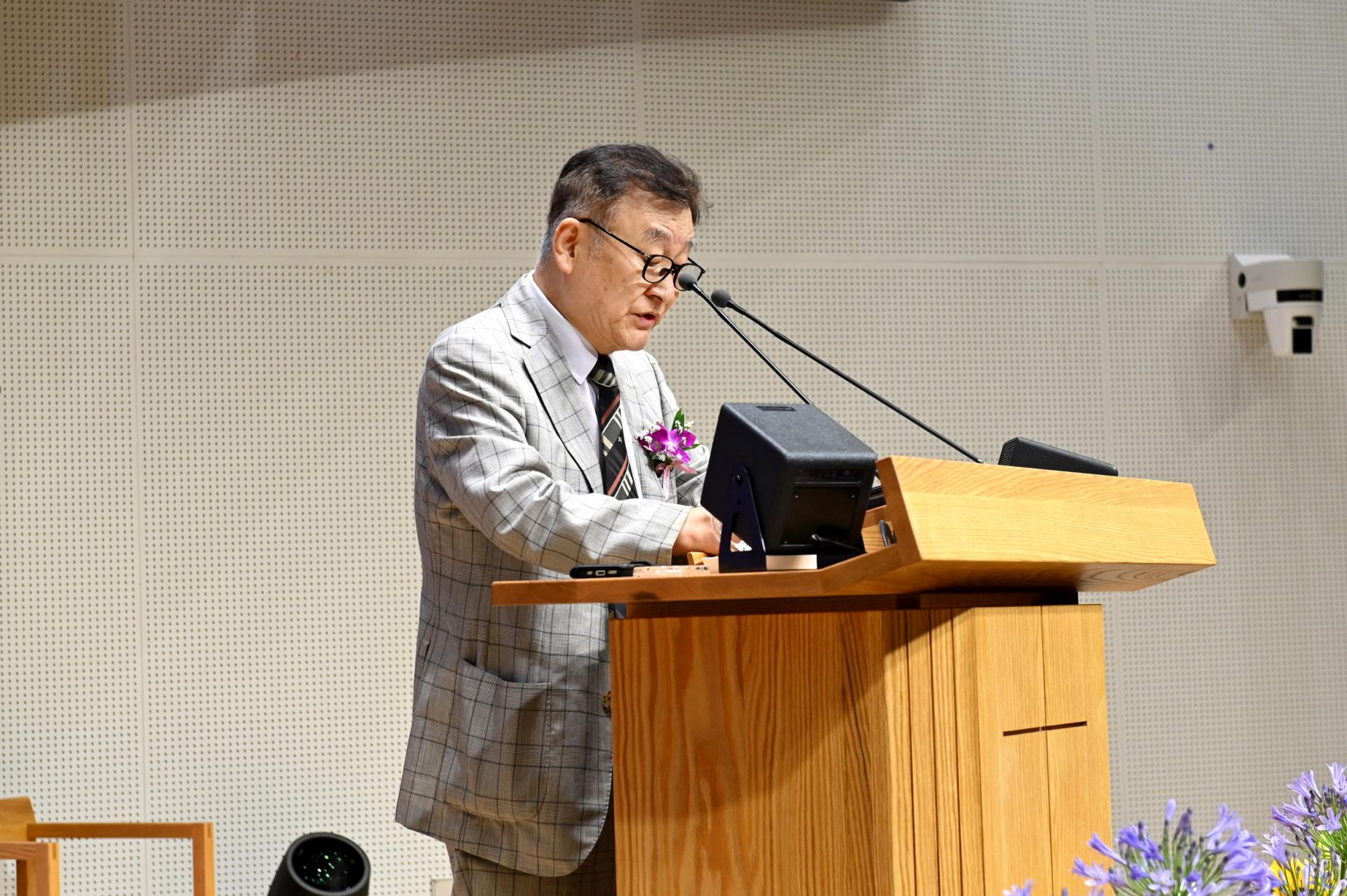4144aa2090668.jpg