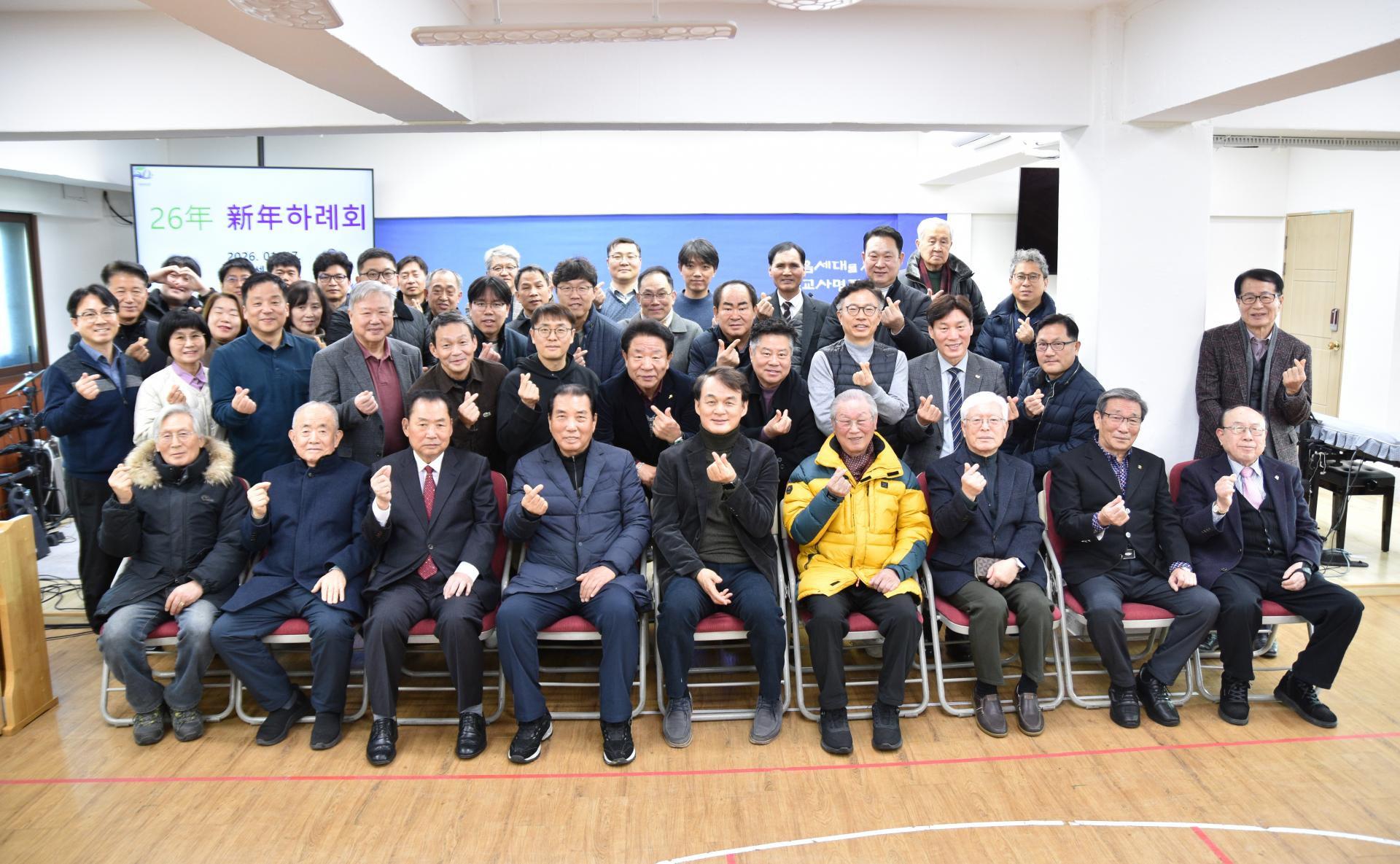 86edf43464cca.jpg