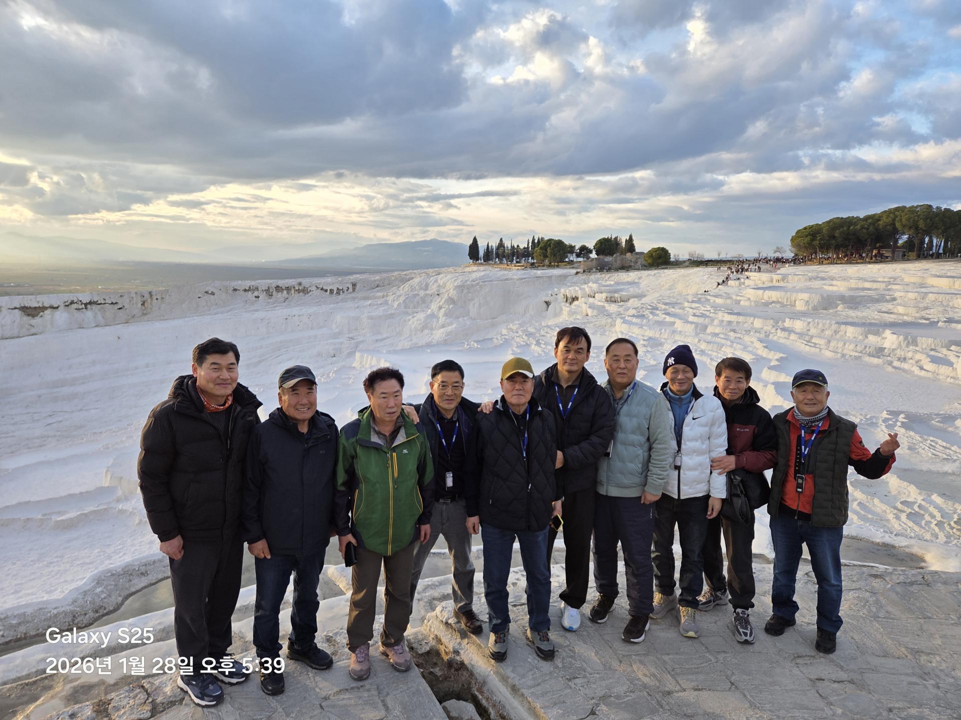 b5cfa2ed01c6e.jpg