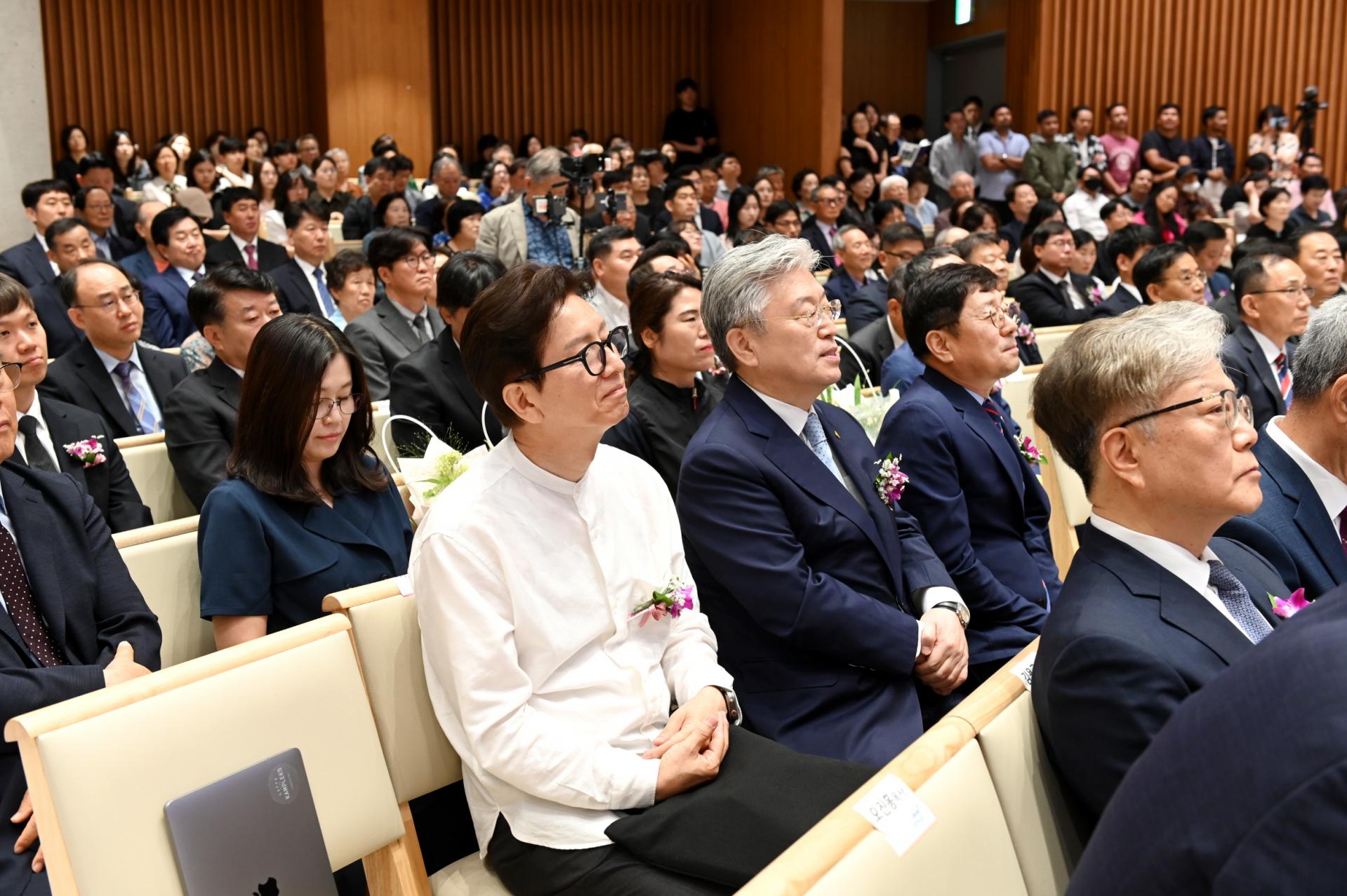 b83d417815318.jpg