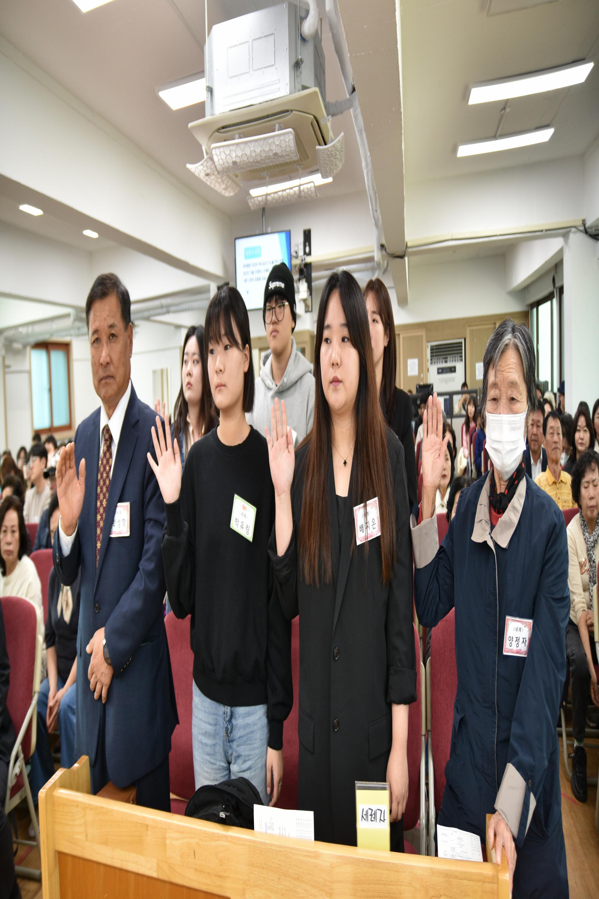 ebf98b37579d8.jpg