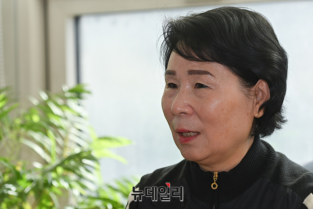손명화 6·25국군포로가족회 대표가 14일 오전 서울 중구에 위치한 단체 사무실에서 뉴데일리와 인터뷰하고 있다. ⓒ서성진 기자