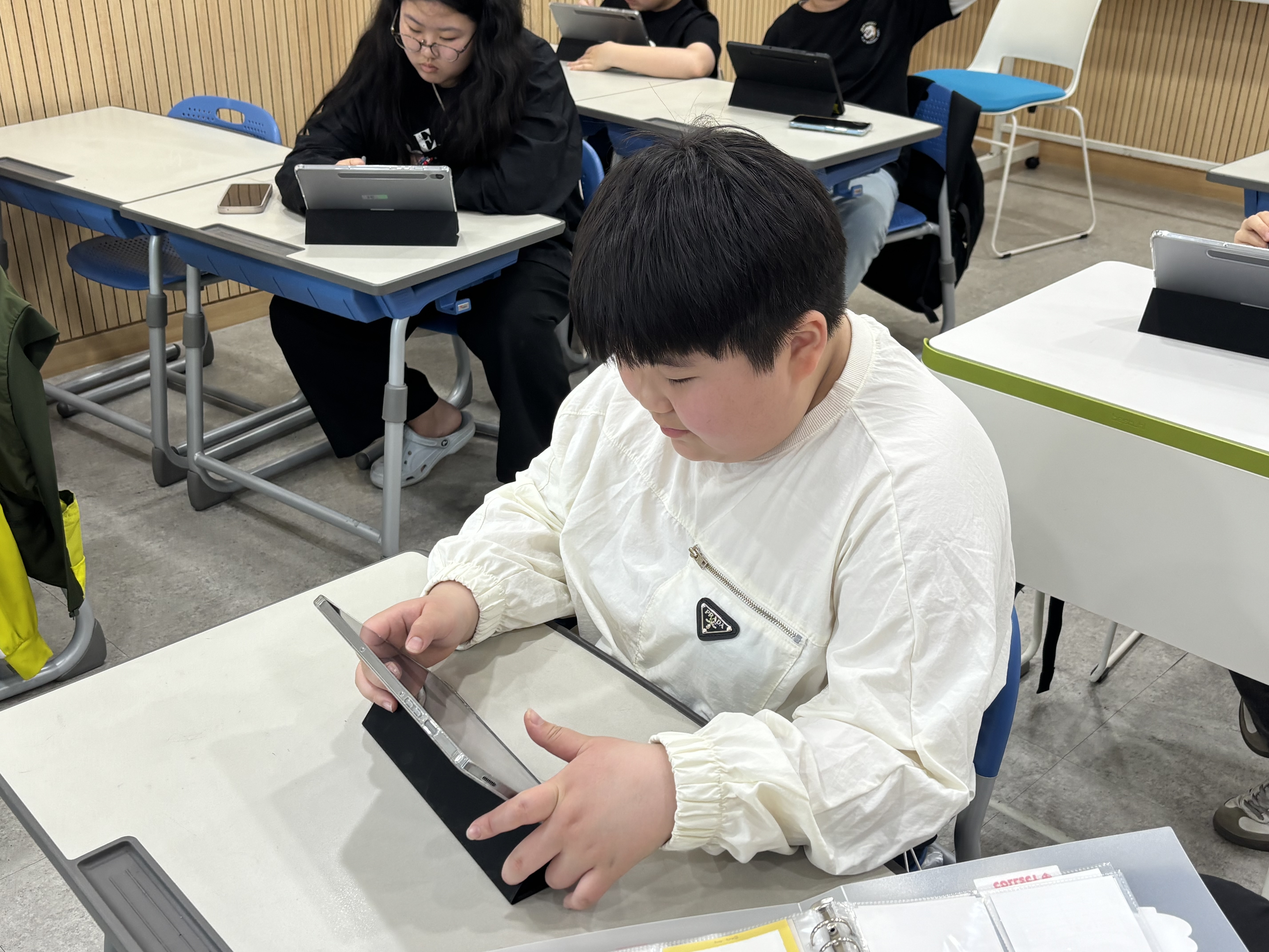51b7670fff1c6.jpg
