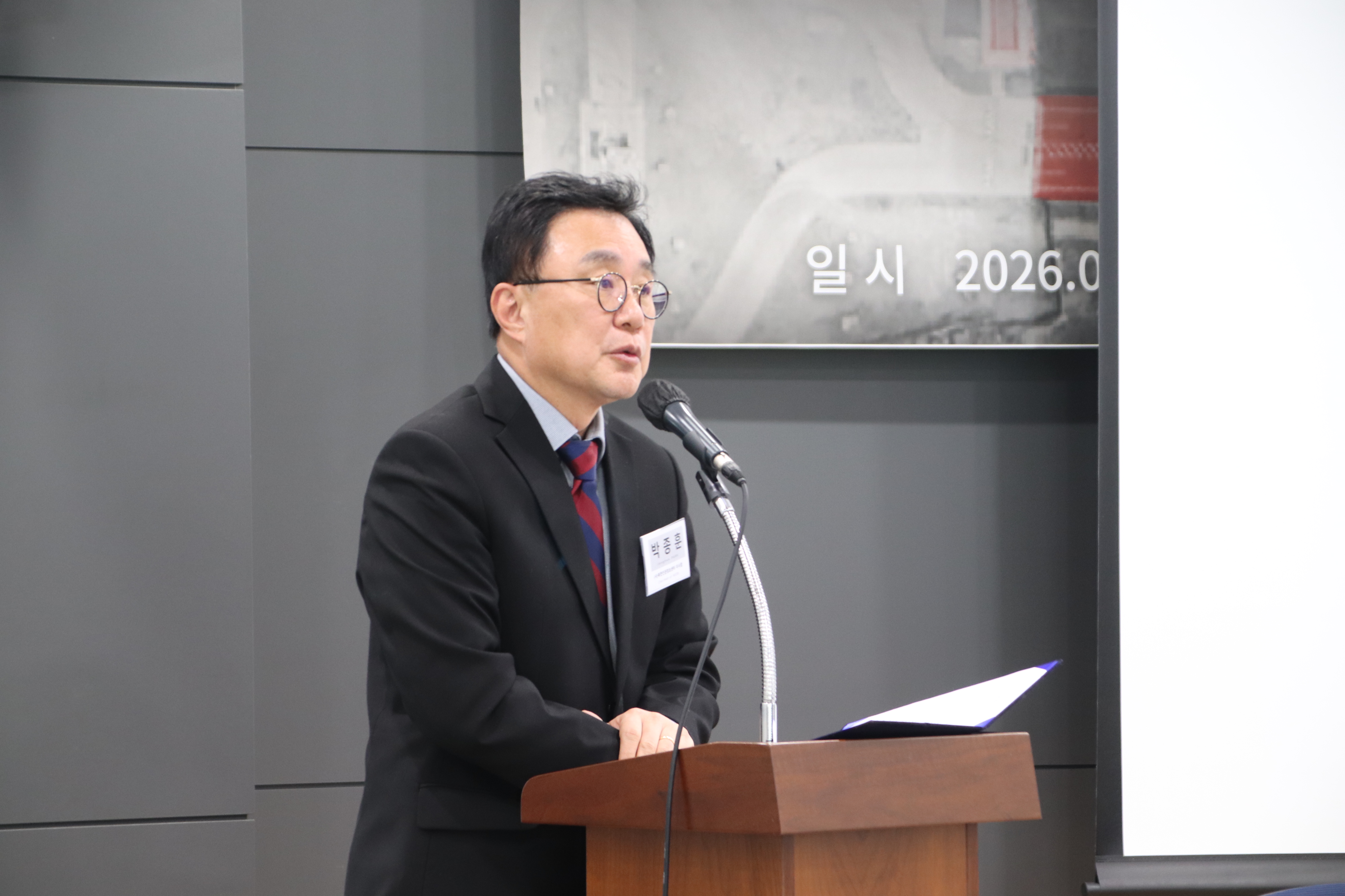 211808d84ca4e.jpg