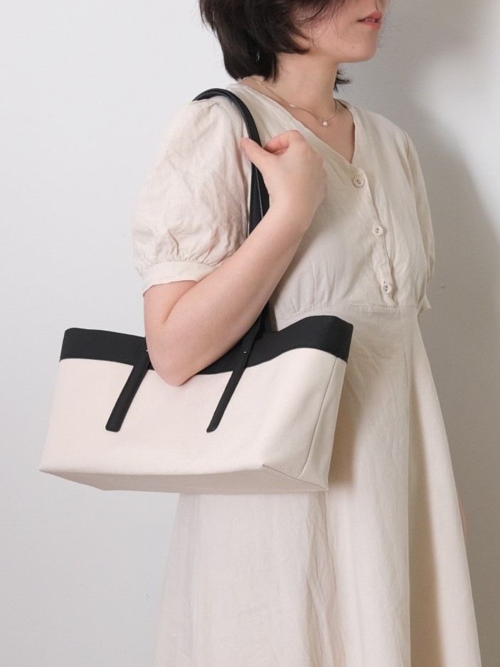 plain bag - black